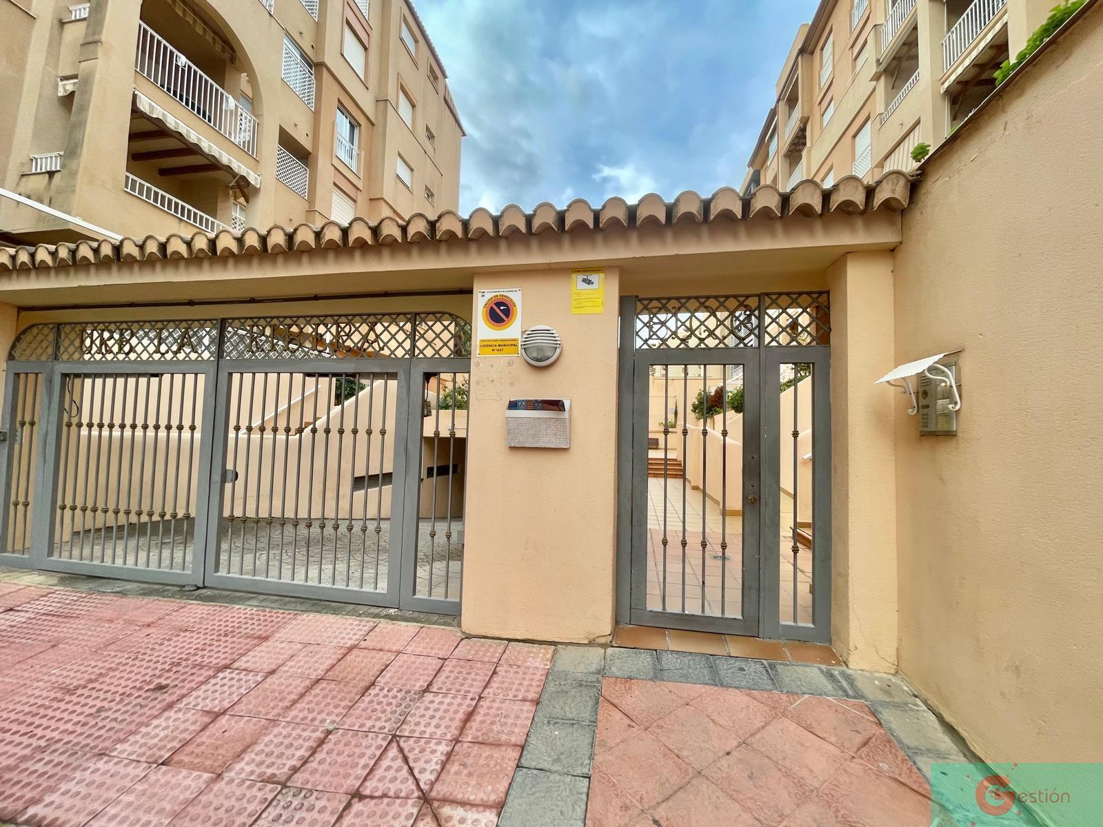 For sale of flat in Almuñécar