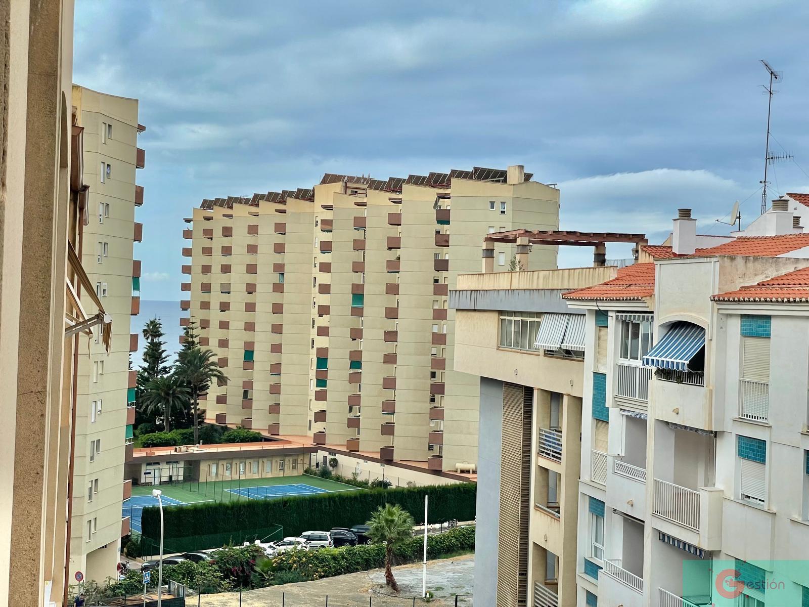 For sale of flat in Almuñécar