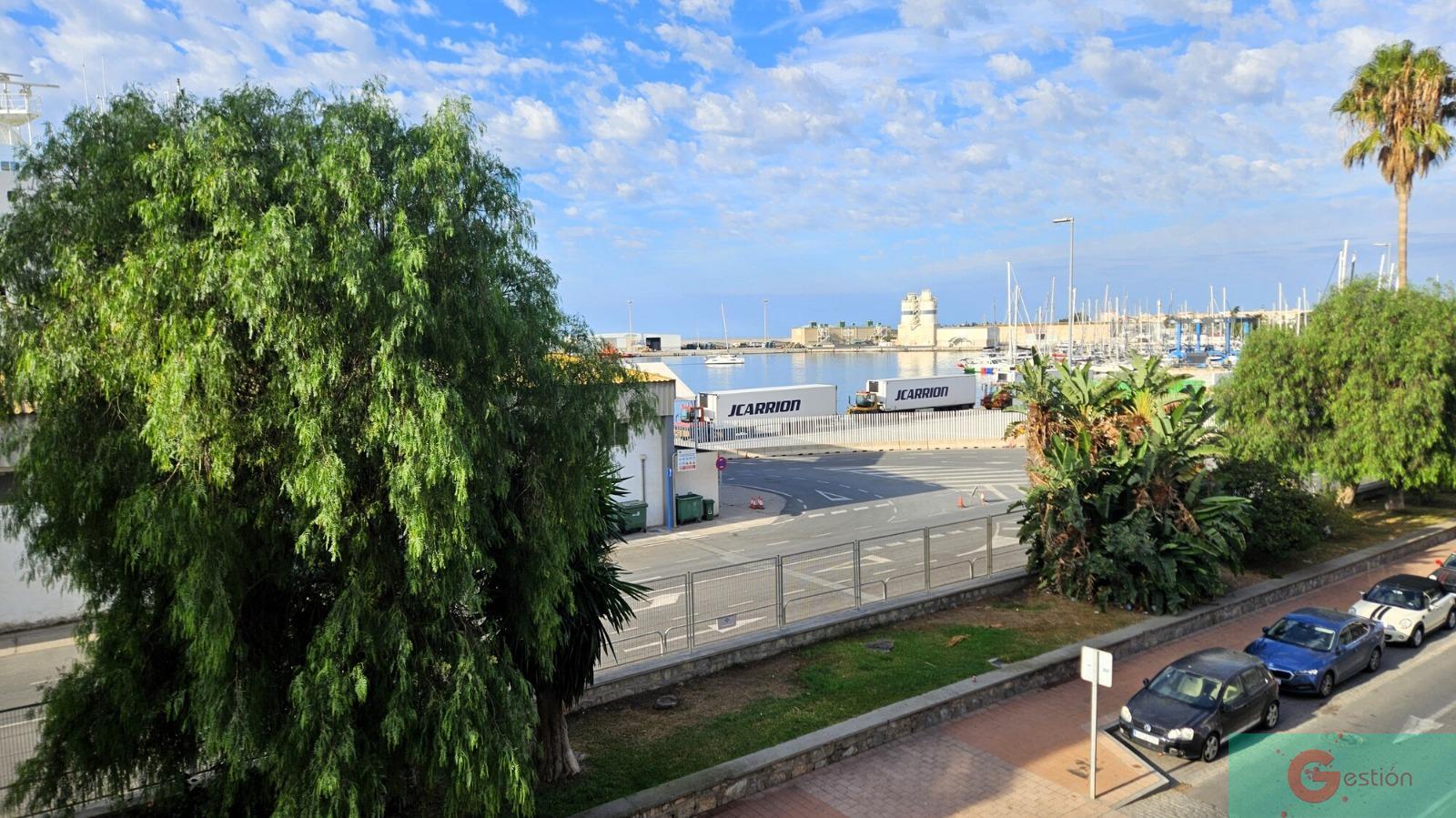 For sale of flat in Motril