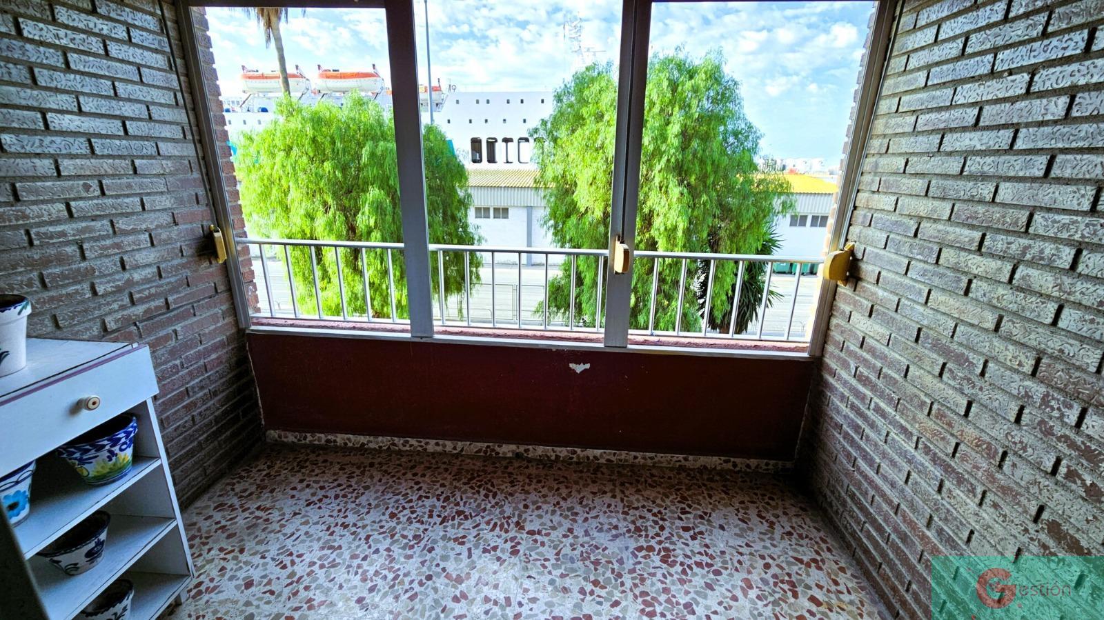 For sale of flat in Motril