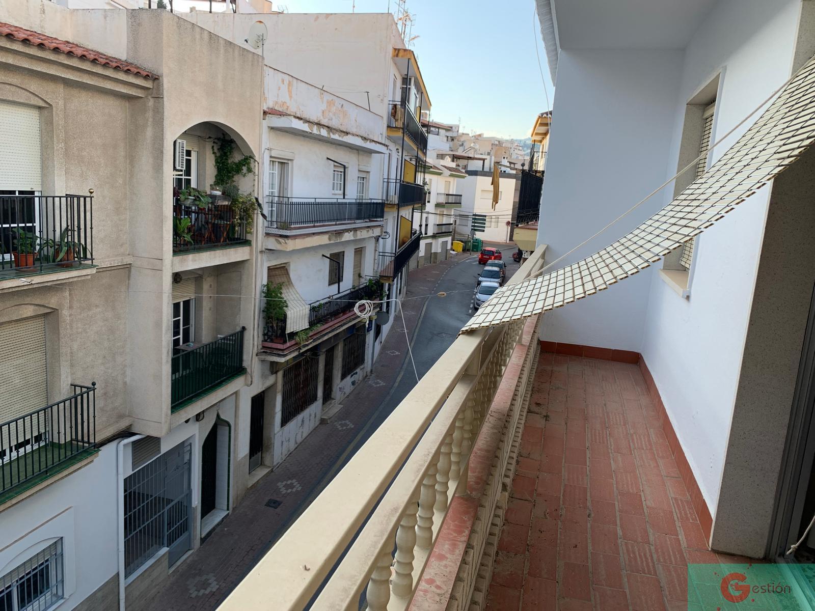 For sale of house in Salobreña