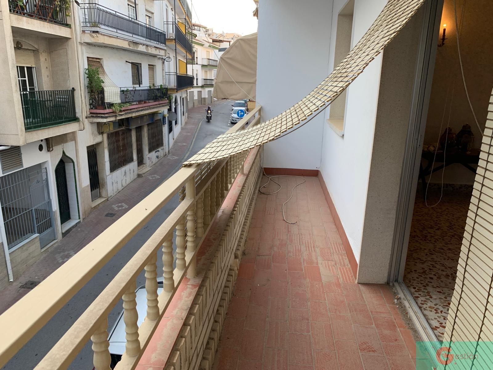 For sale of house in Salobreña