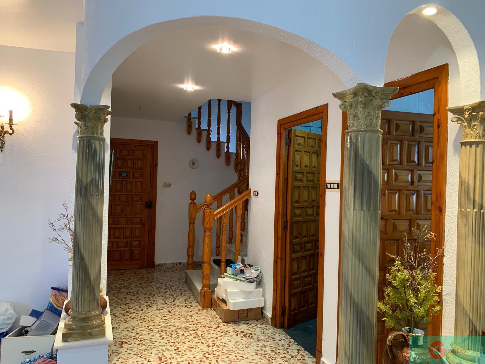 For sale of house in Salobreña