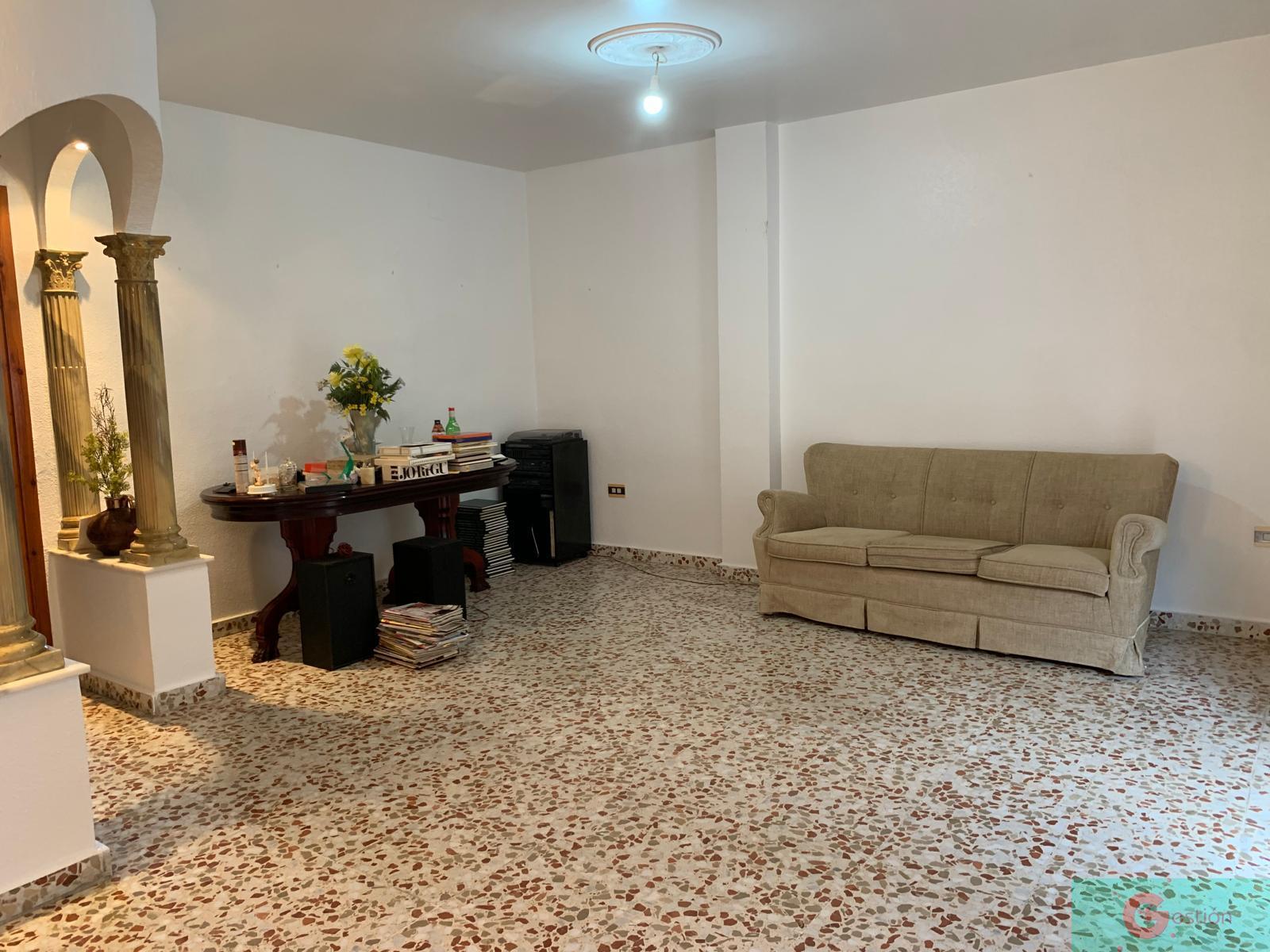 For sale of house in Salobreña