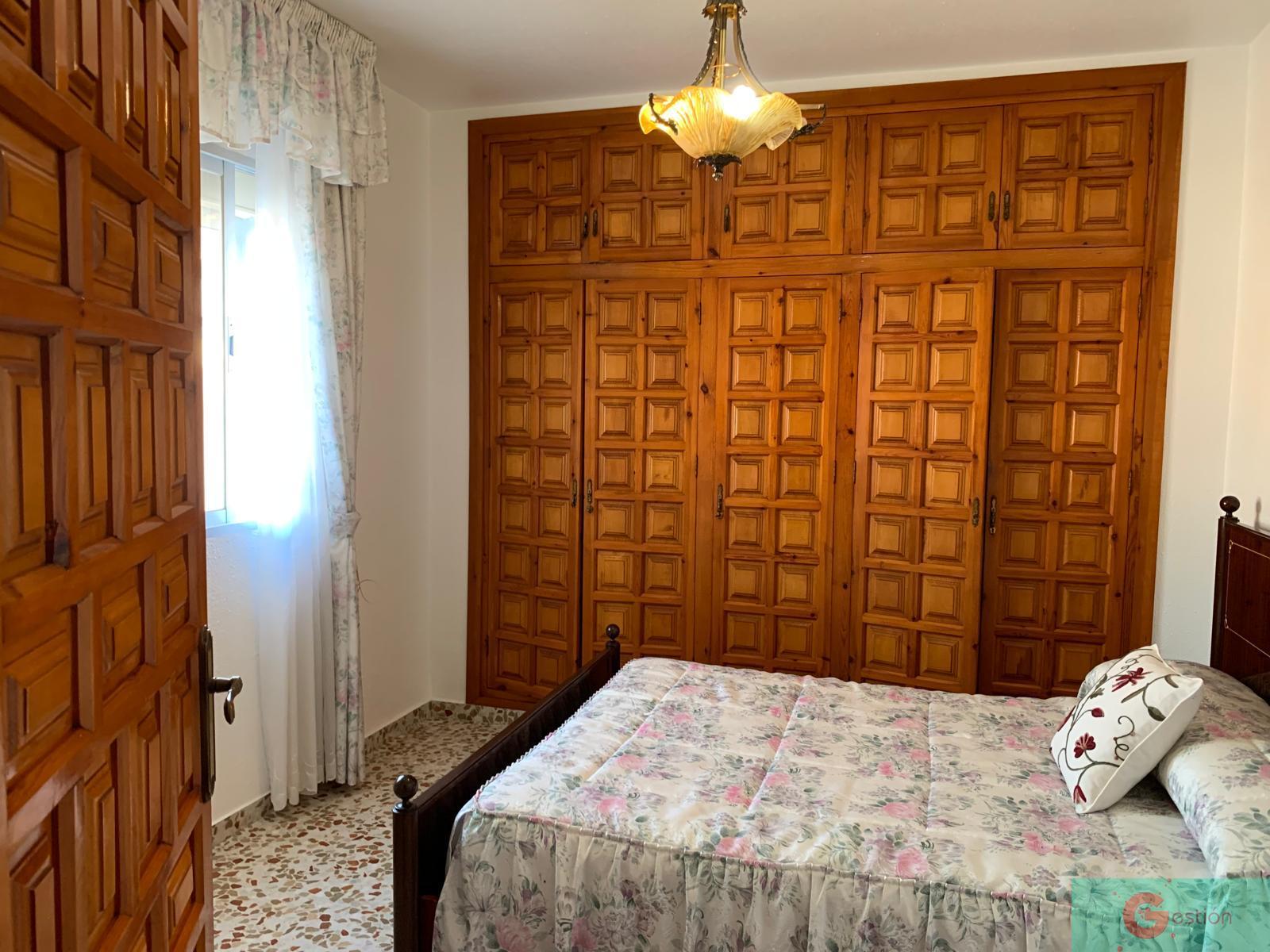 For sale of house in Salobreña