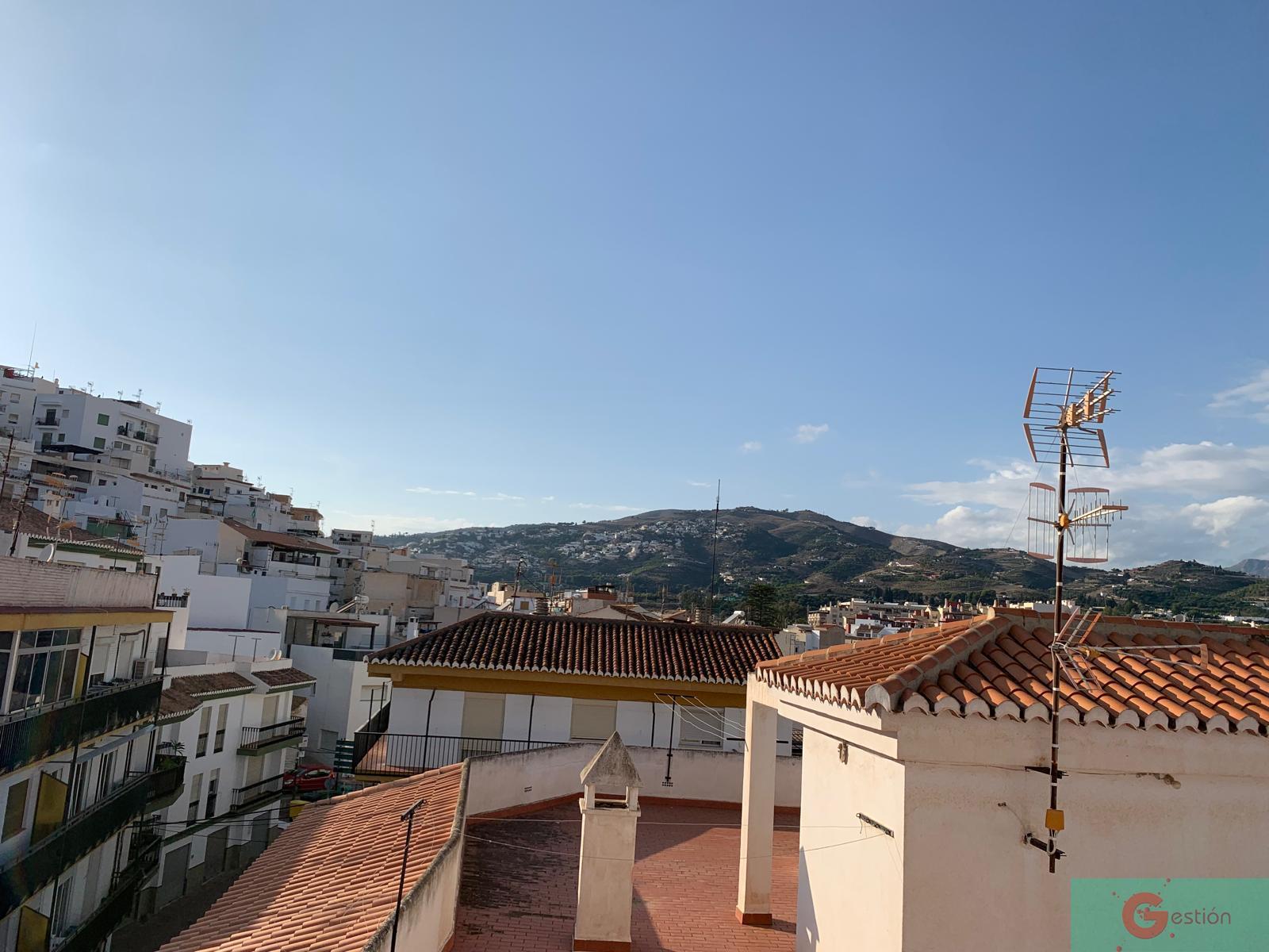 For sale of house in Salobreña