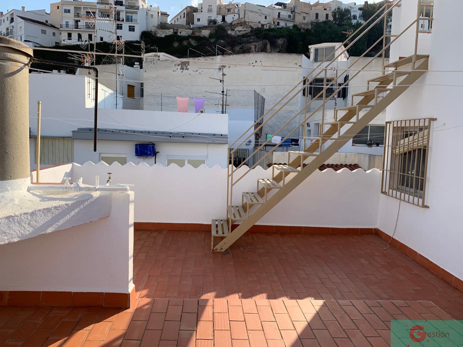 For sale of house in Salobreña