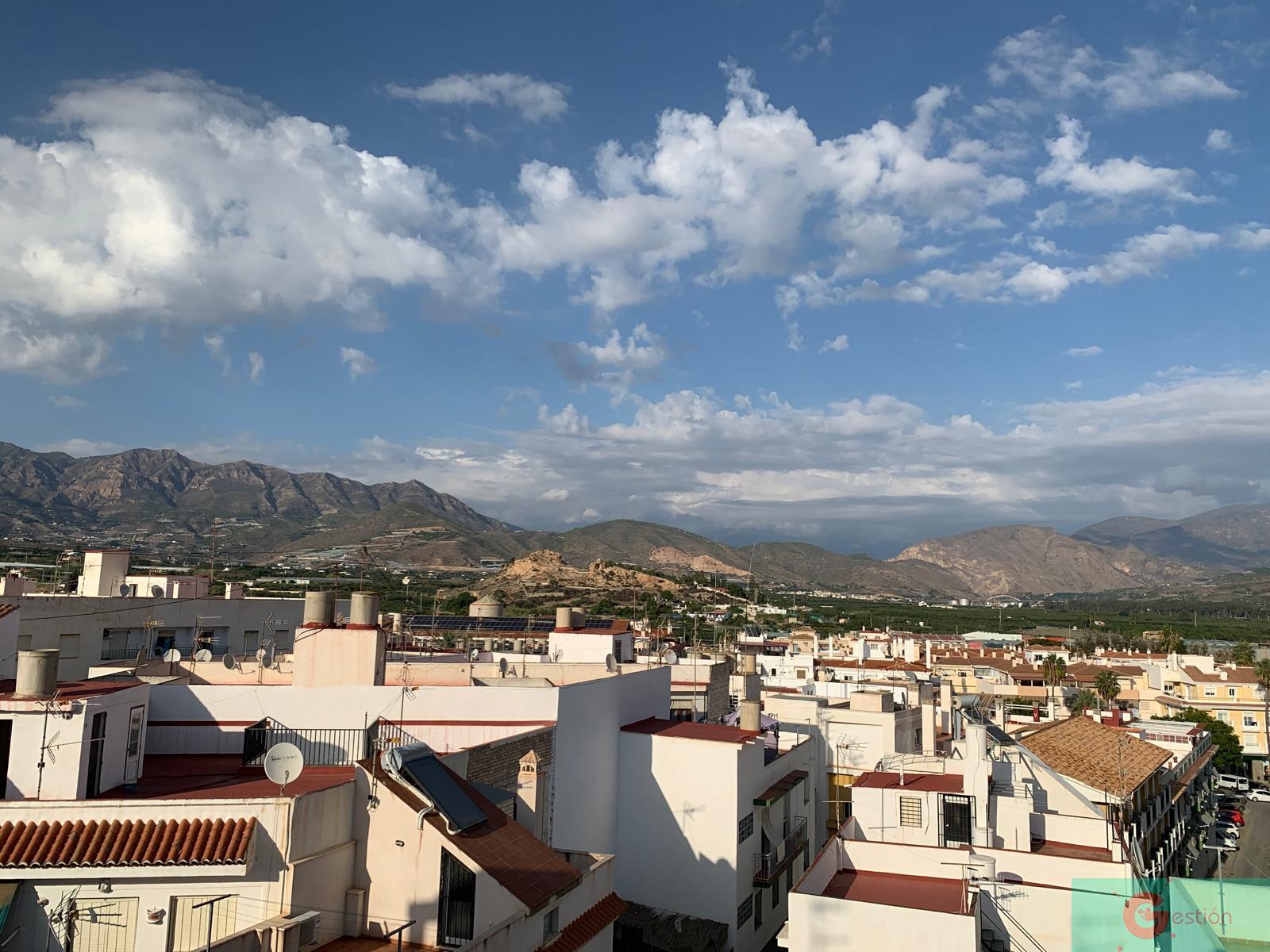 For sale of house in Salobreña