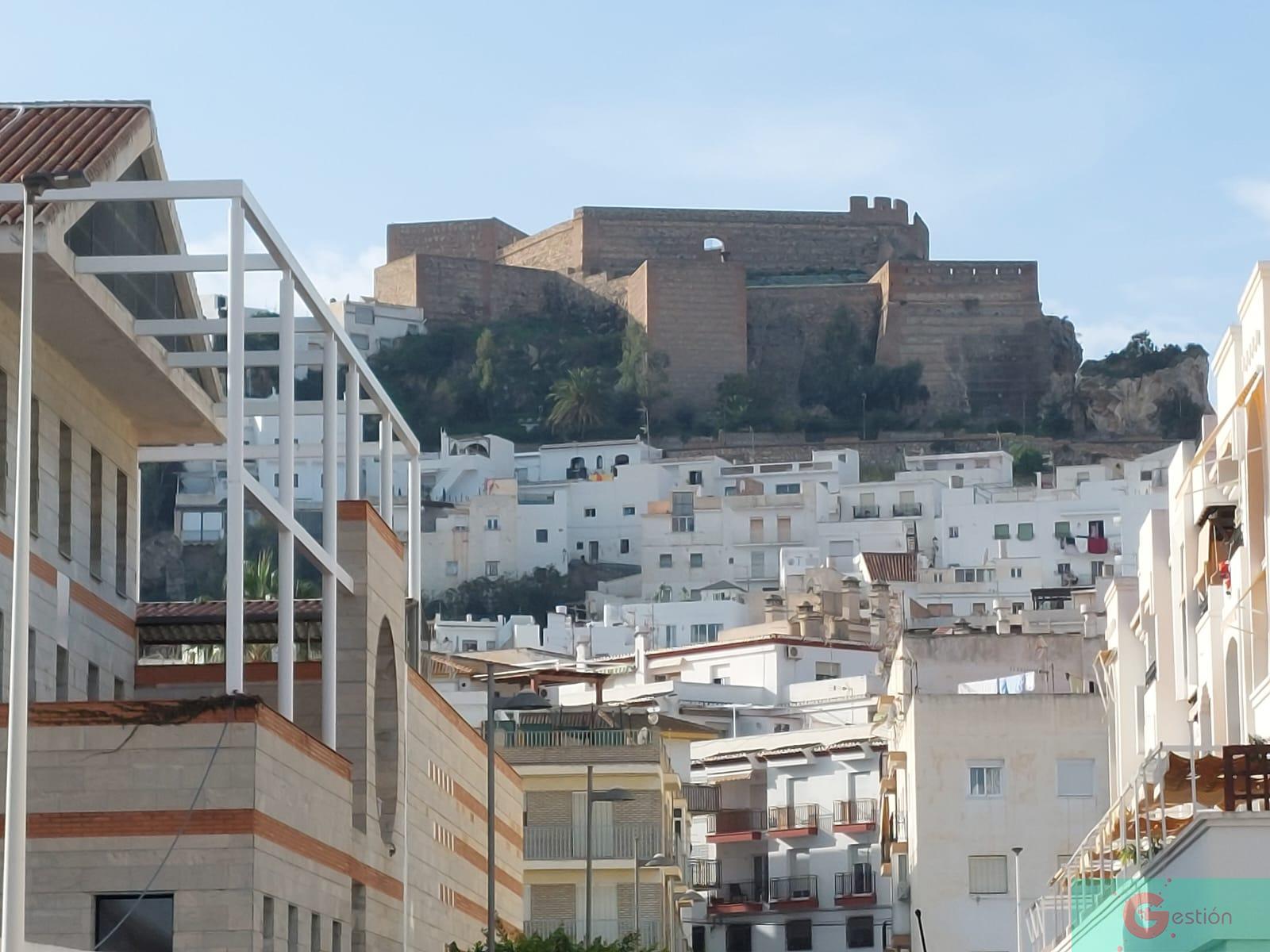 For sale of flat in Salobreña