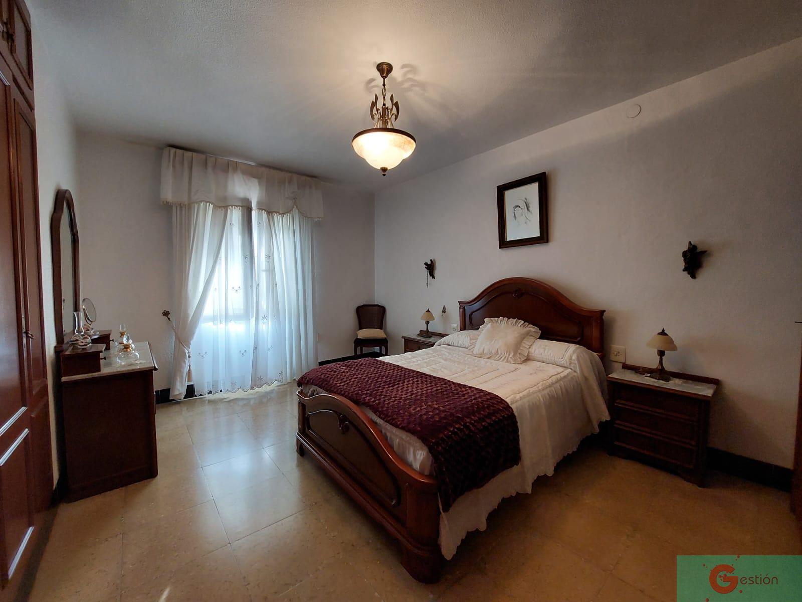 For sale of house in Salobreña