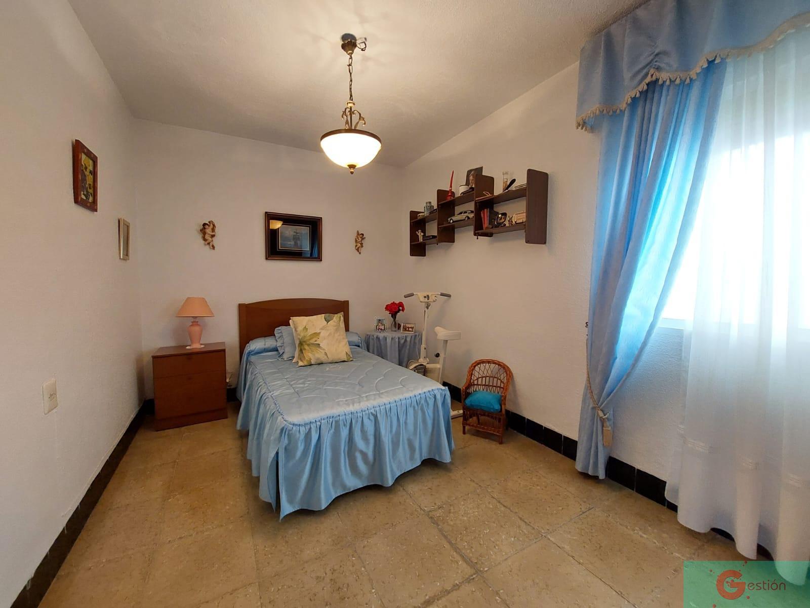 For sale of house in Salobreña