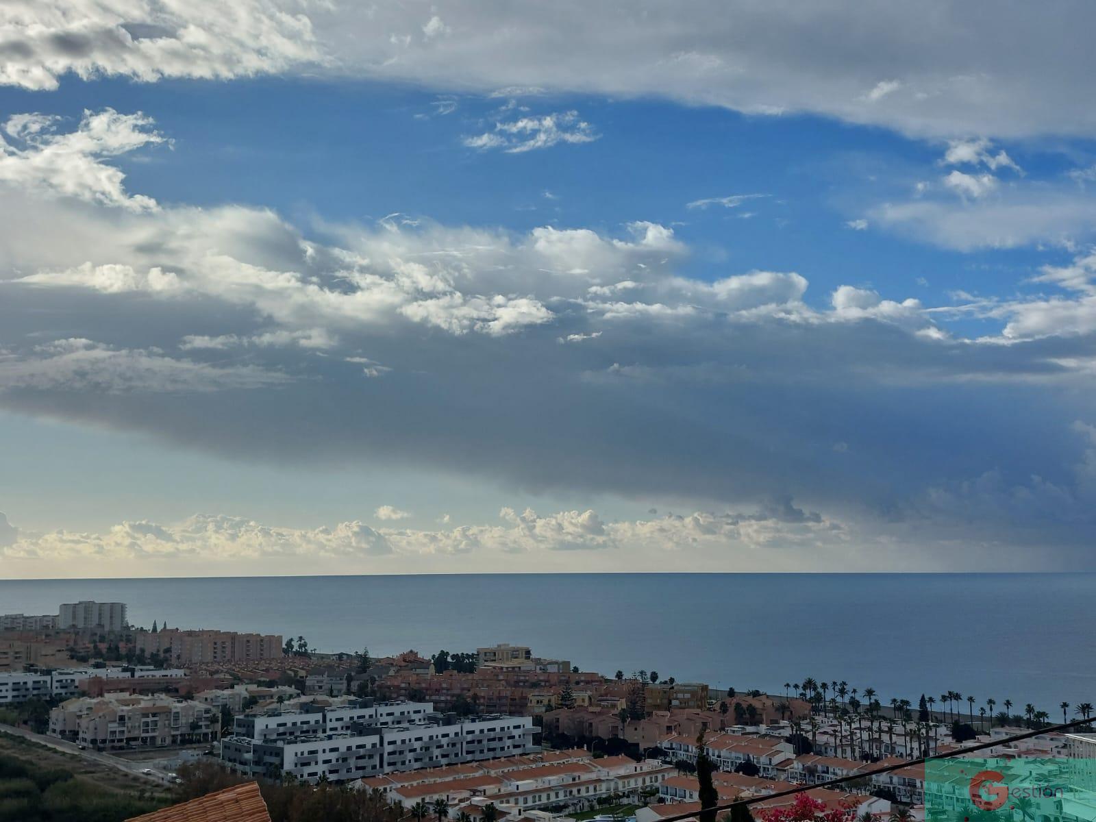 For sale of house in Salobreña