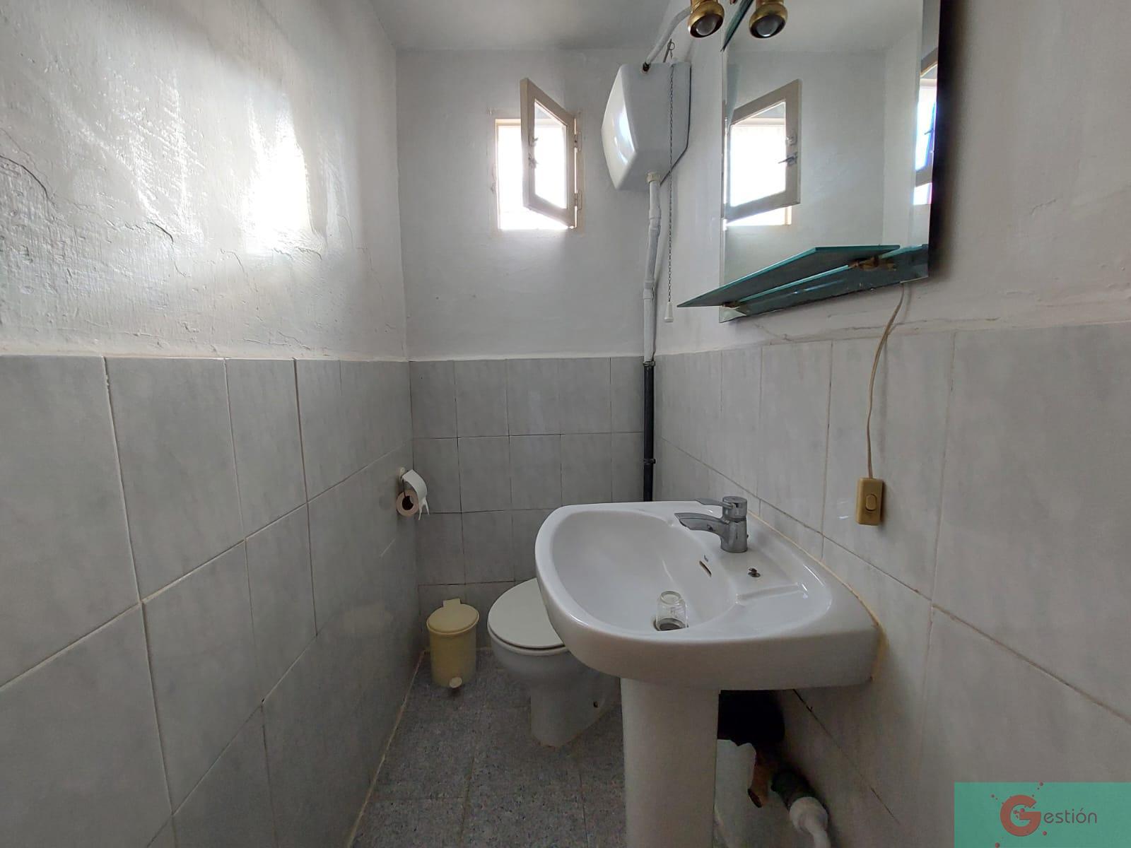 For sale of house in Salobreña