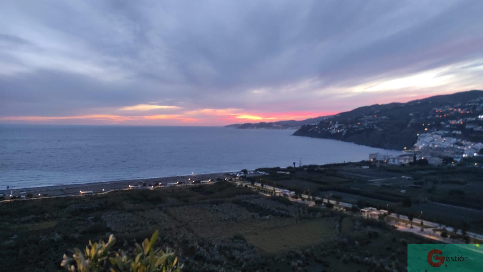 For sale of house in Salobreña