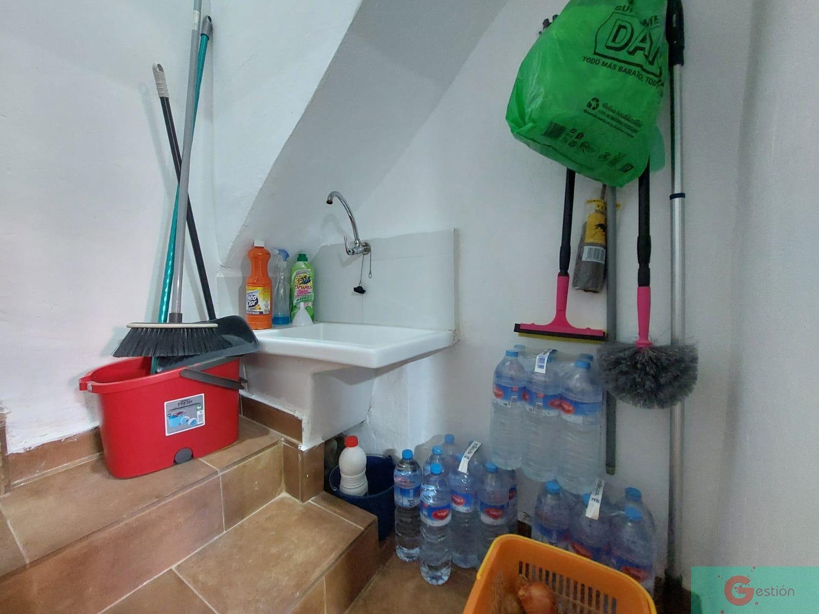 For sale of house in Salobreña