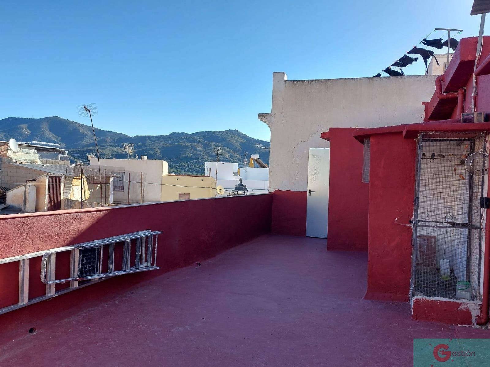 For sale of house in Salobreña