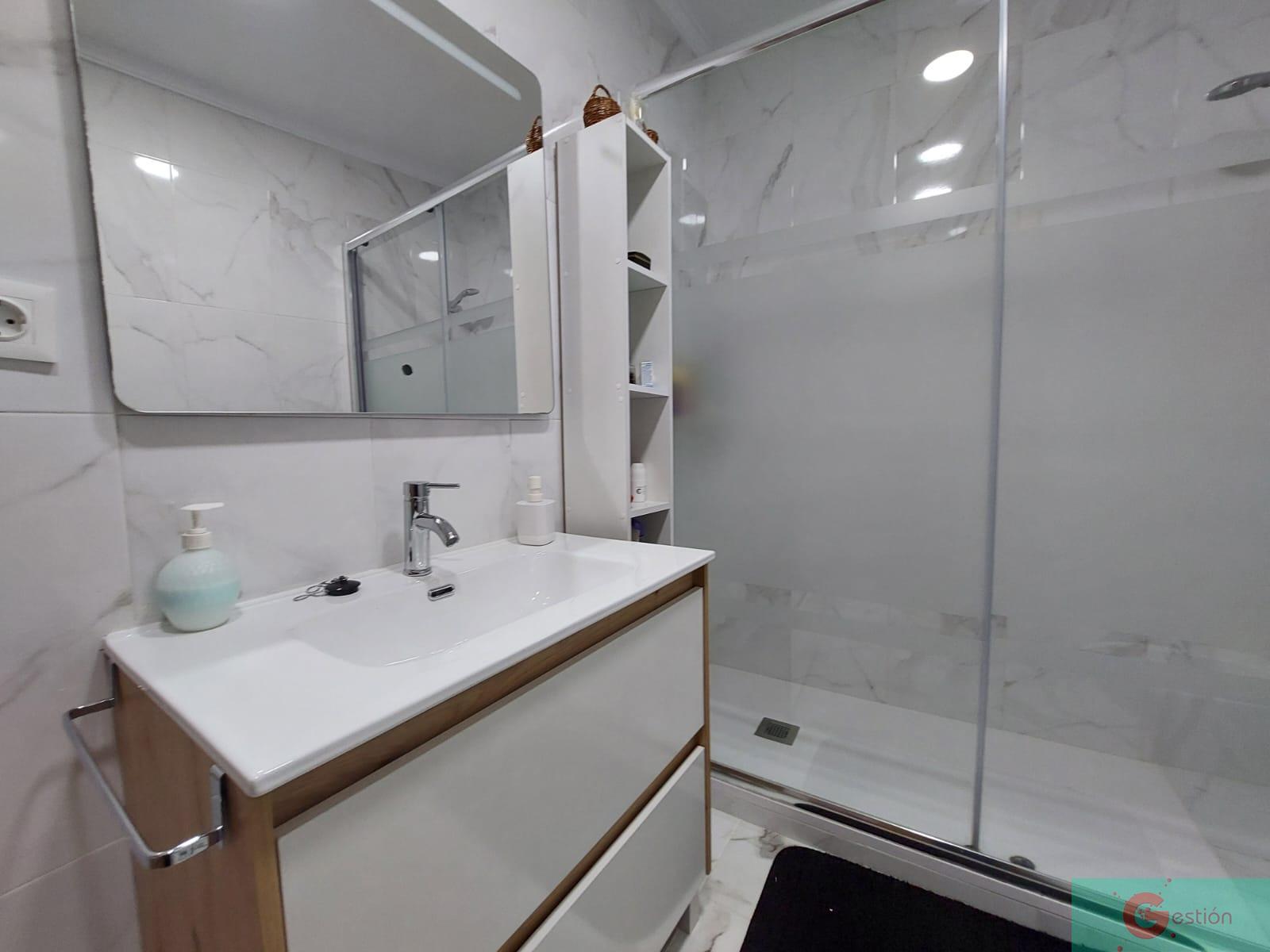 For sale of house in Salobreña