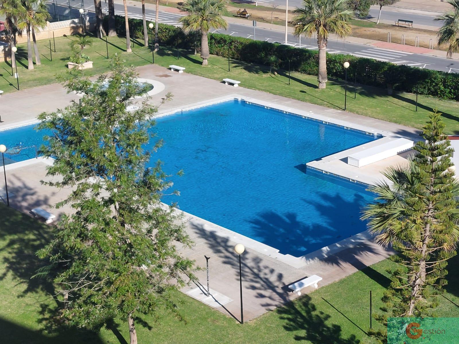 For sale of apartment in Salobreña