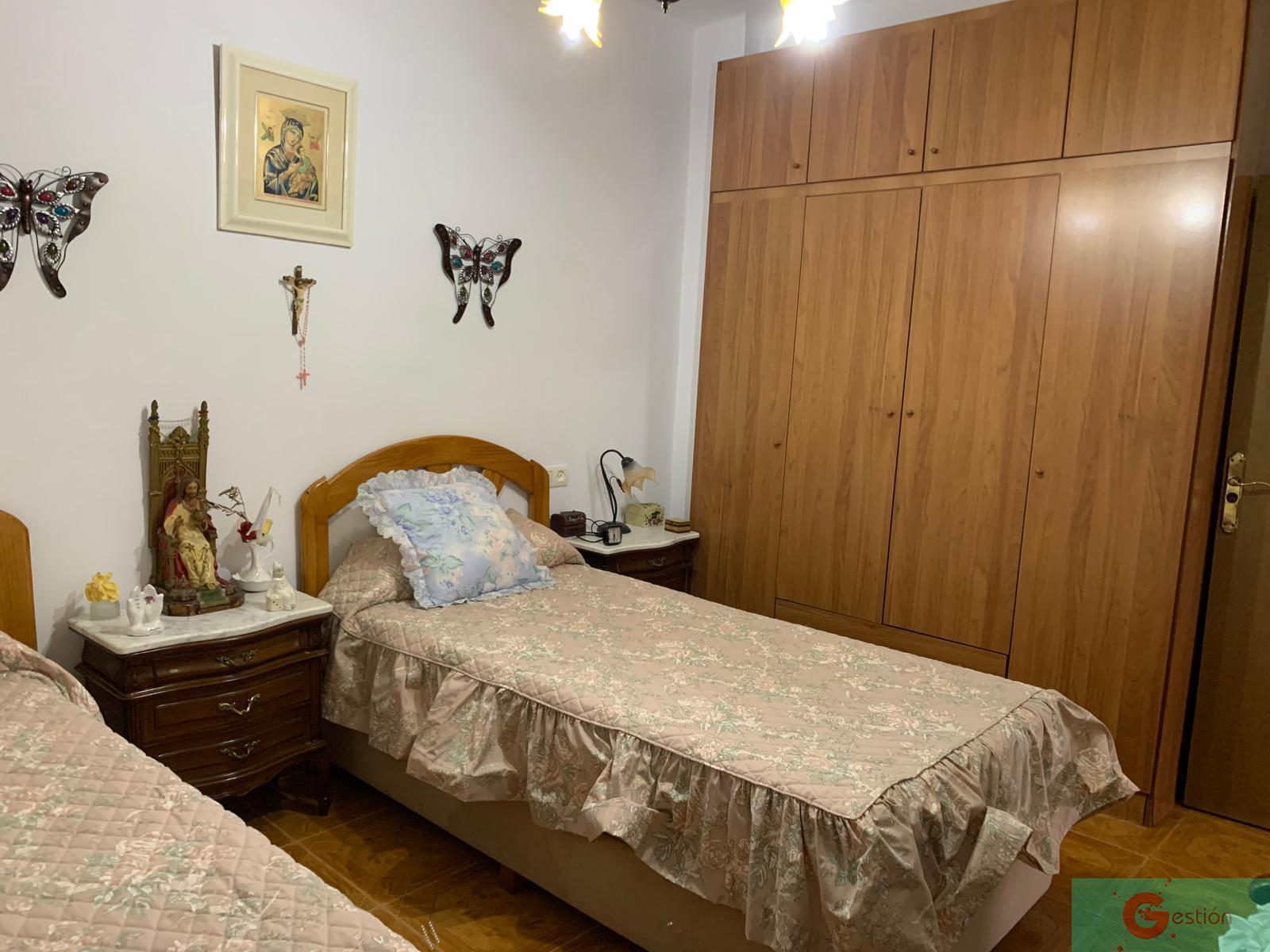 For sale of house in Salobreña
