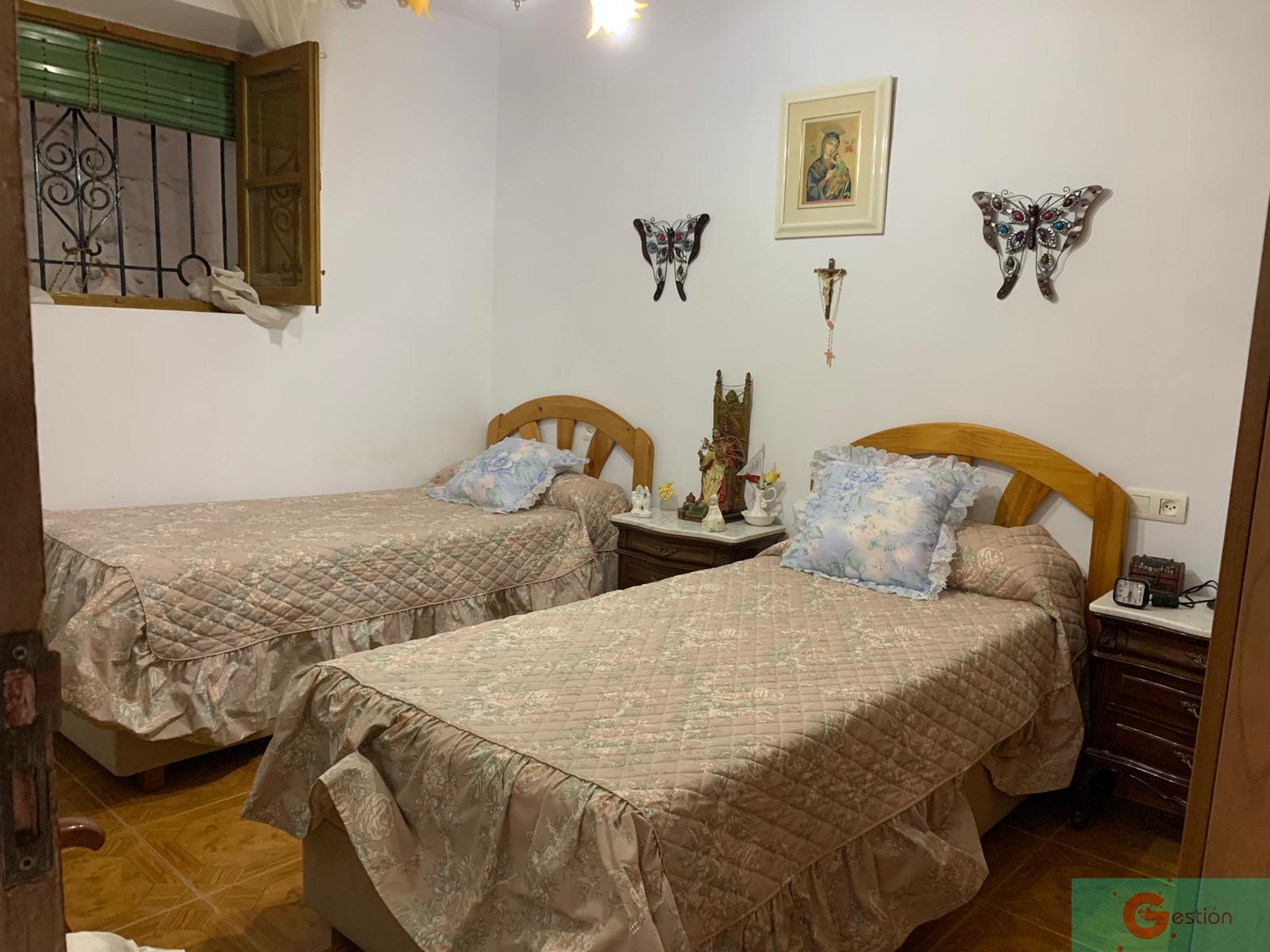 For sale of house in Salobreña