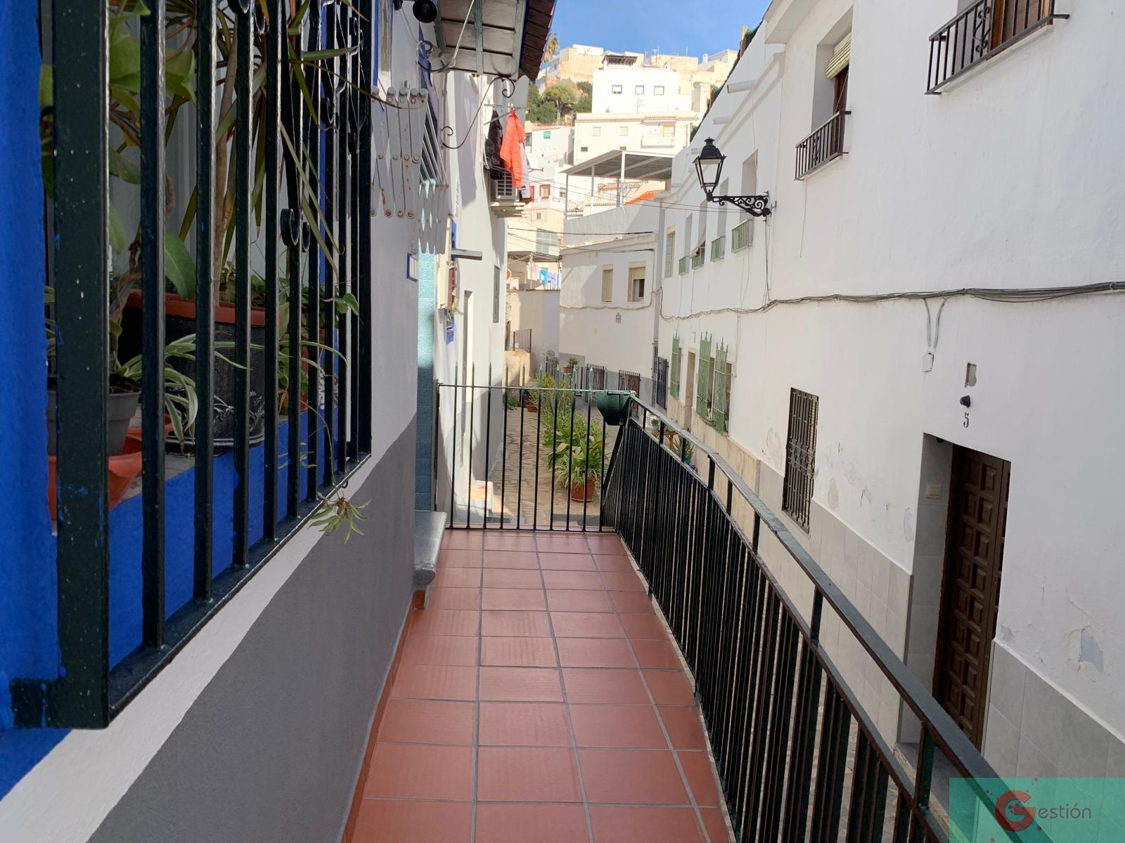 For sale of house in Salobreña