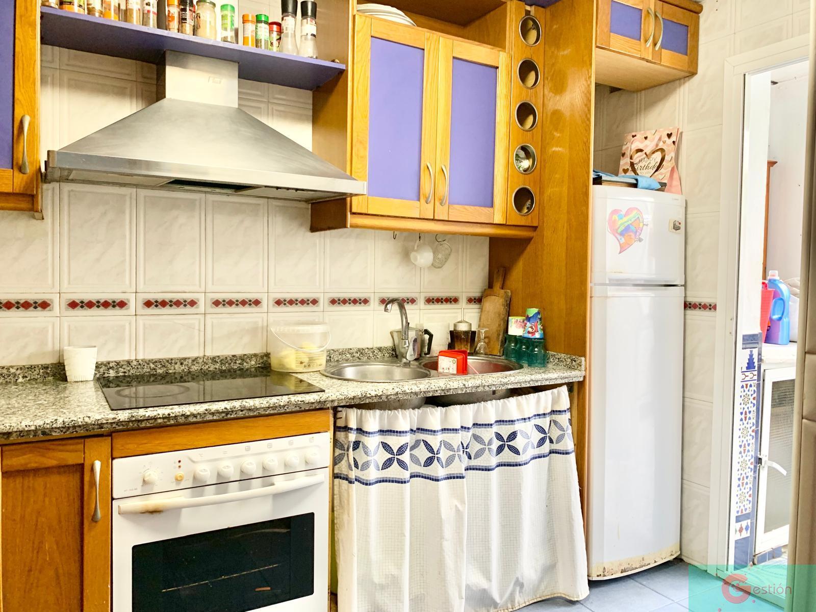 For sale of house in Salobreña