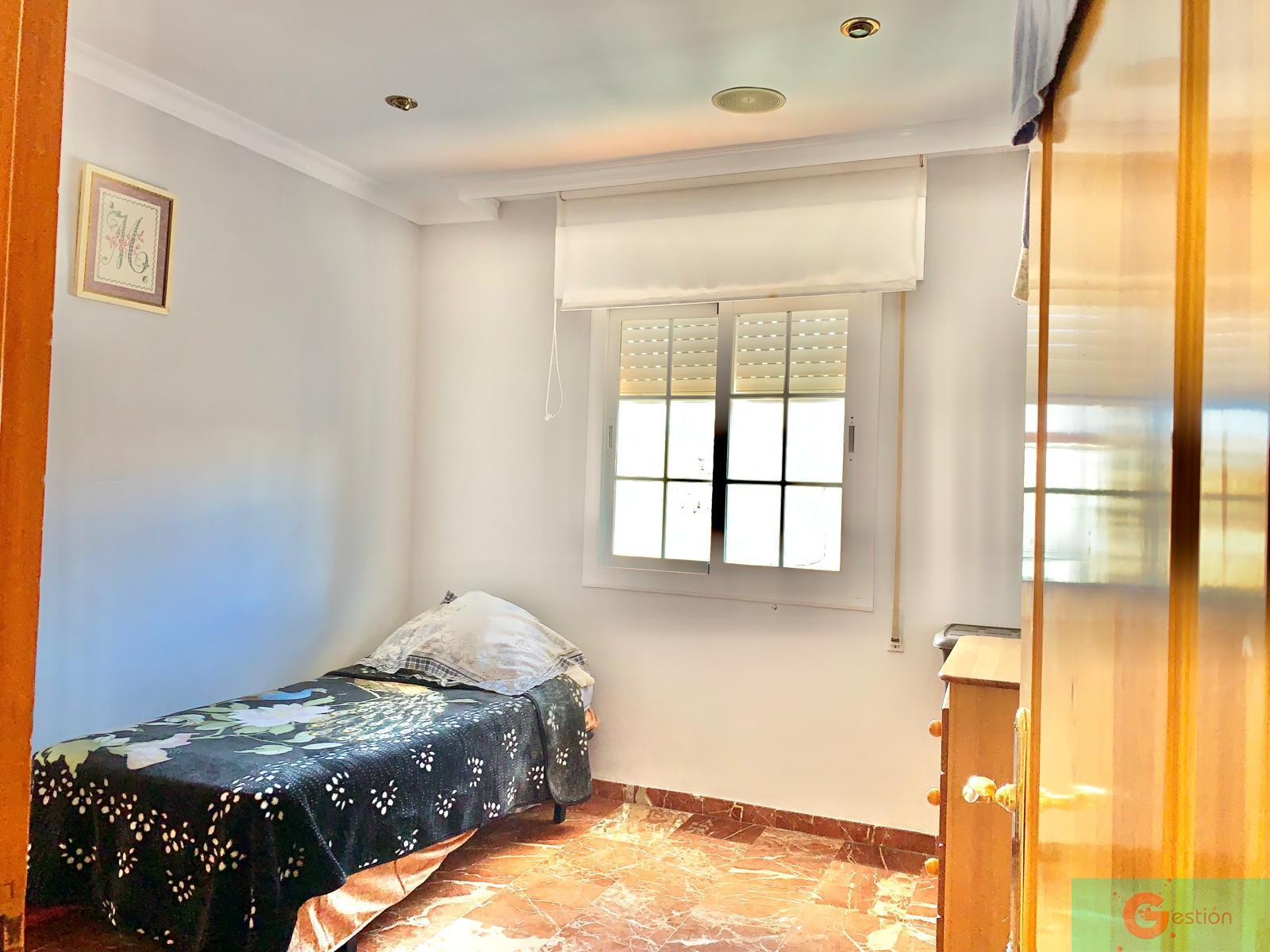 For sale of house in Salobreña