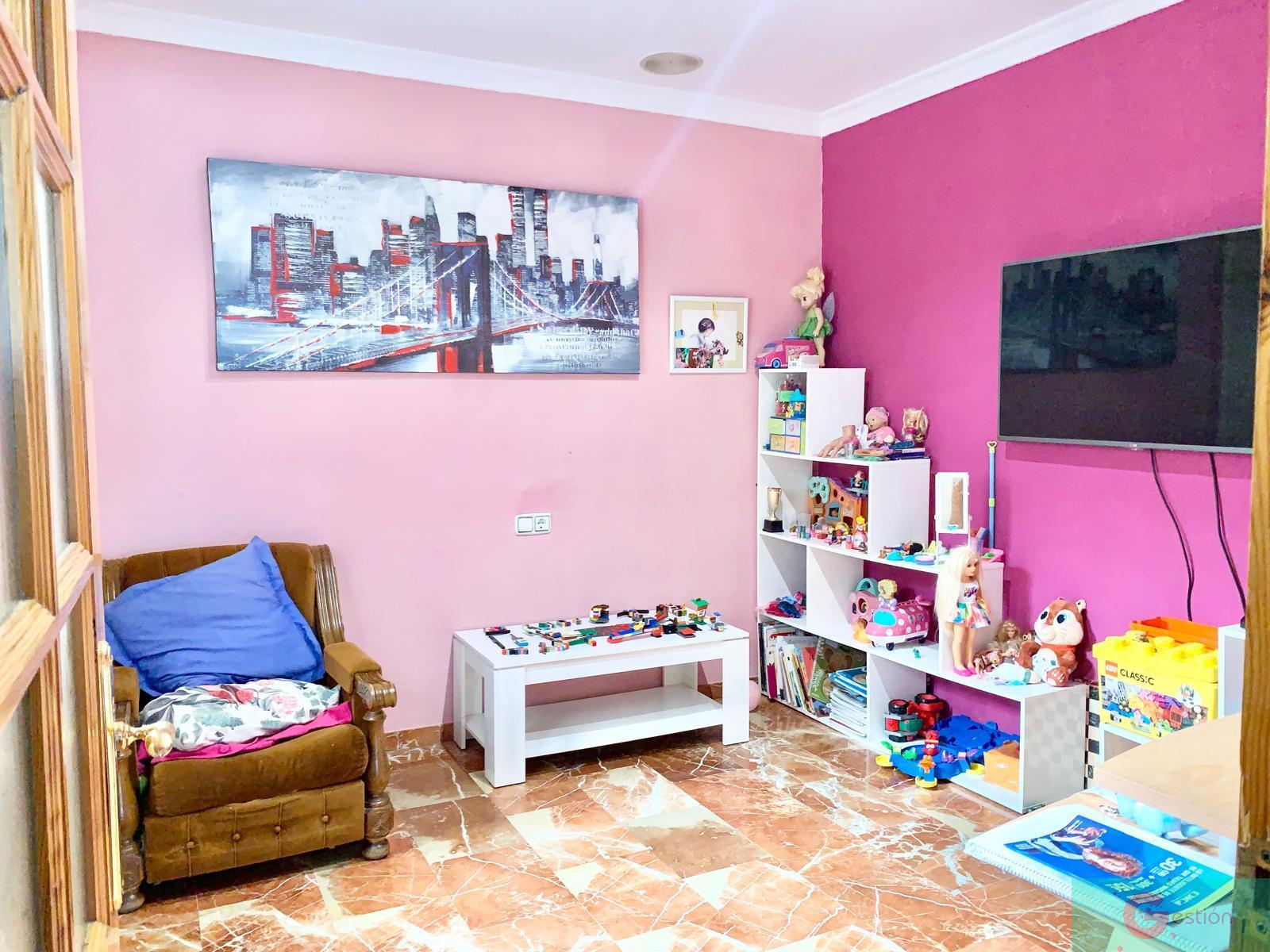For sale of house in Salobreña