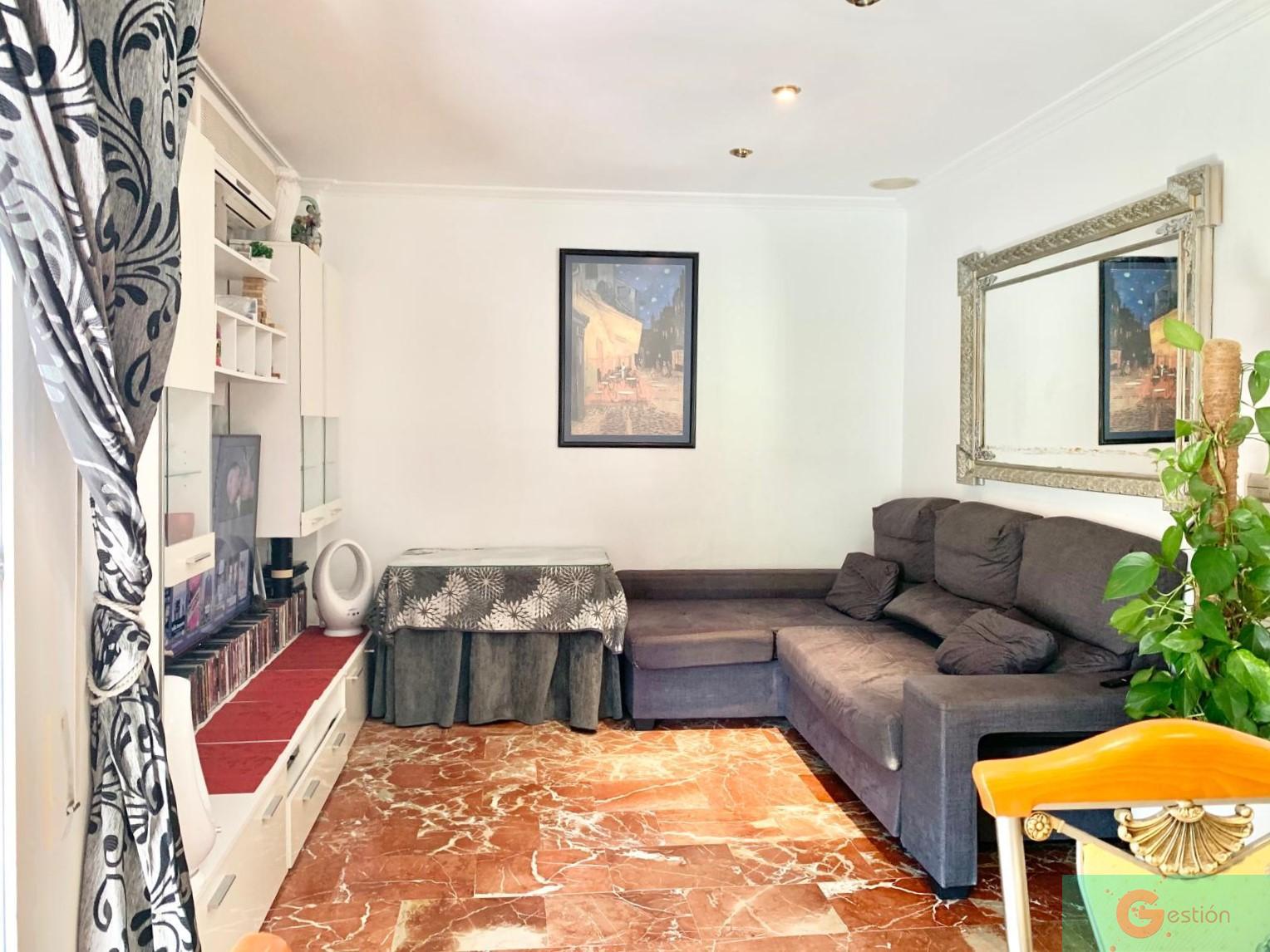 For sale of house in Salobreña