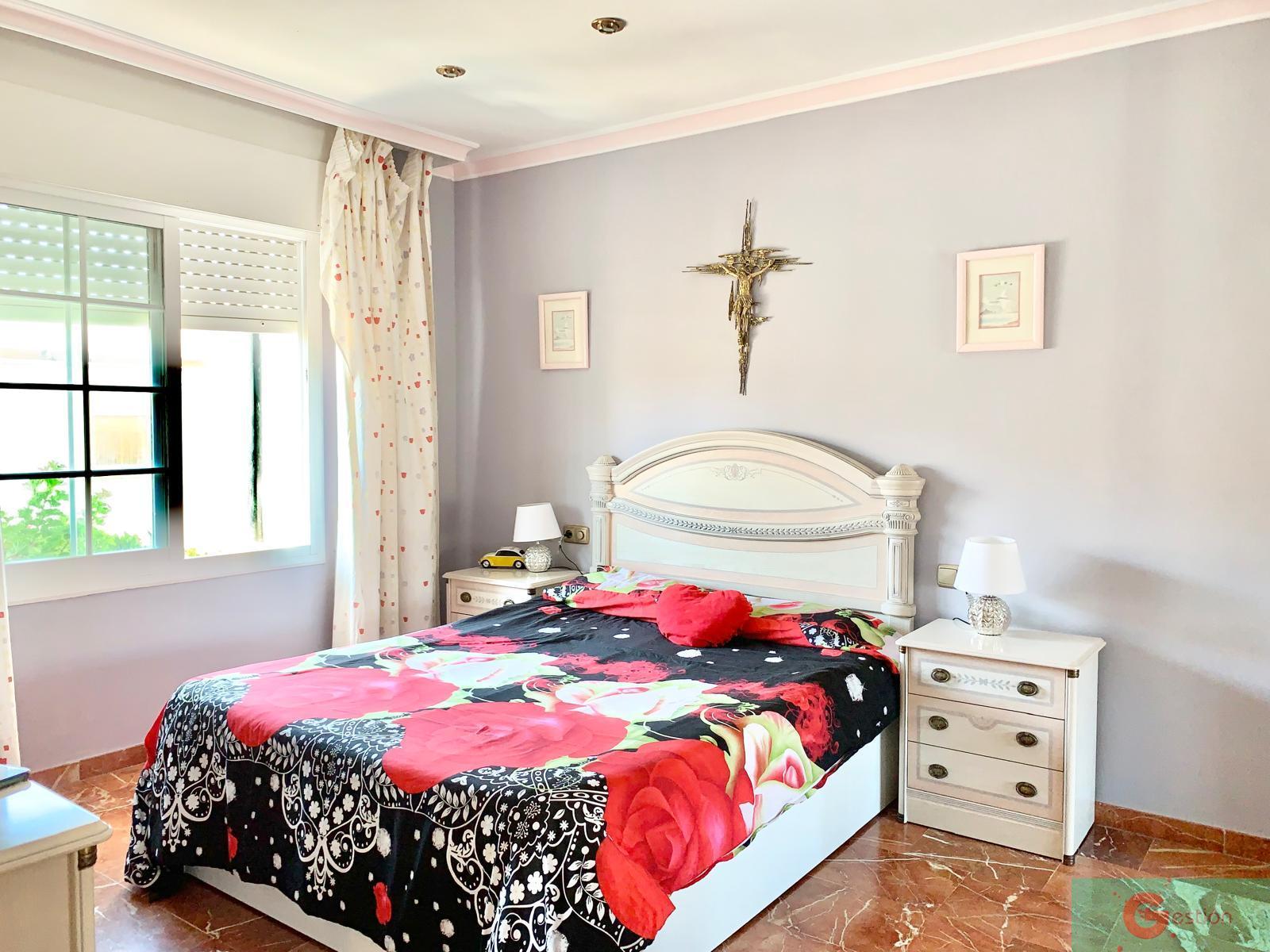 For sale of house in Salobreña