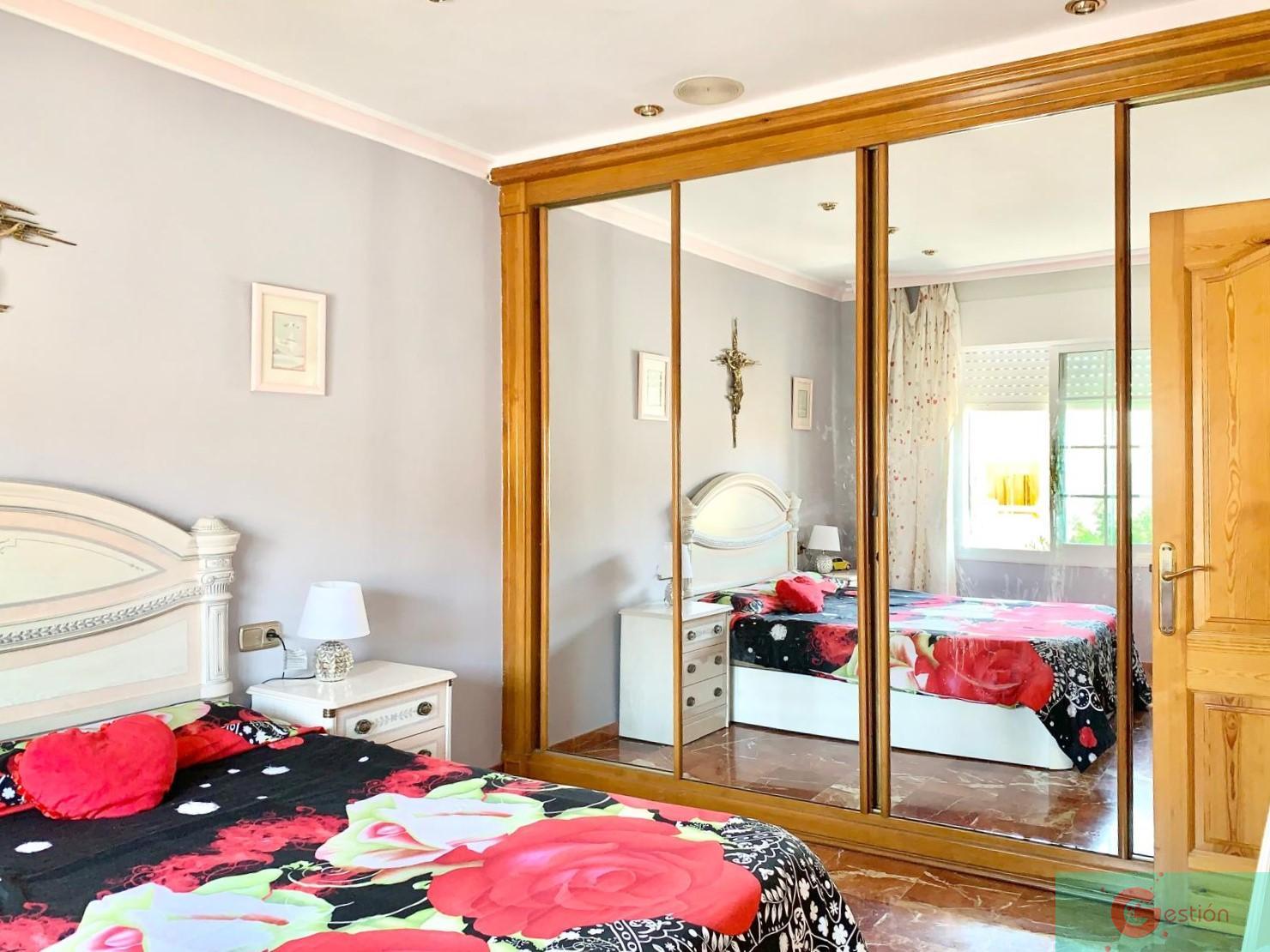 For sale of house in Salobreña