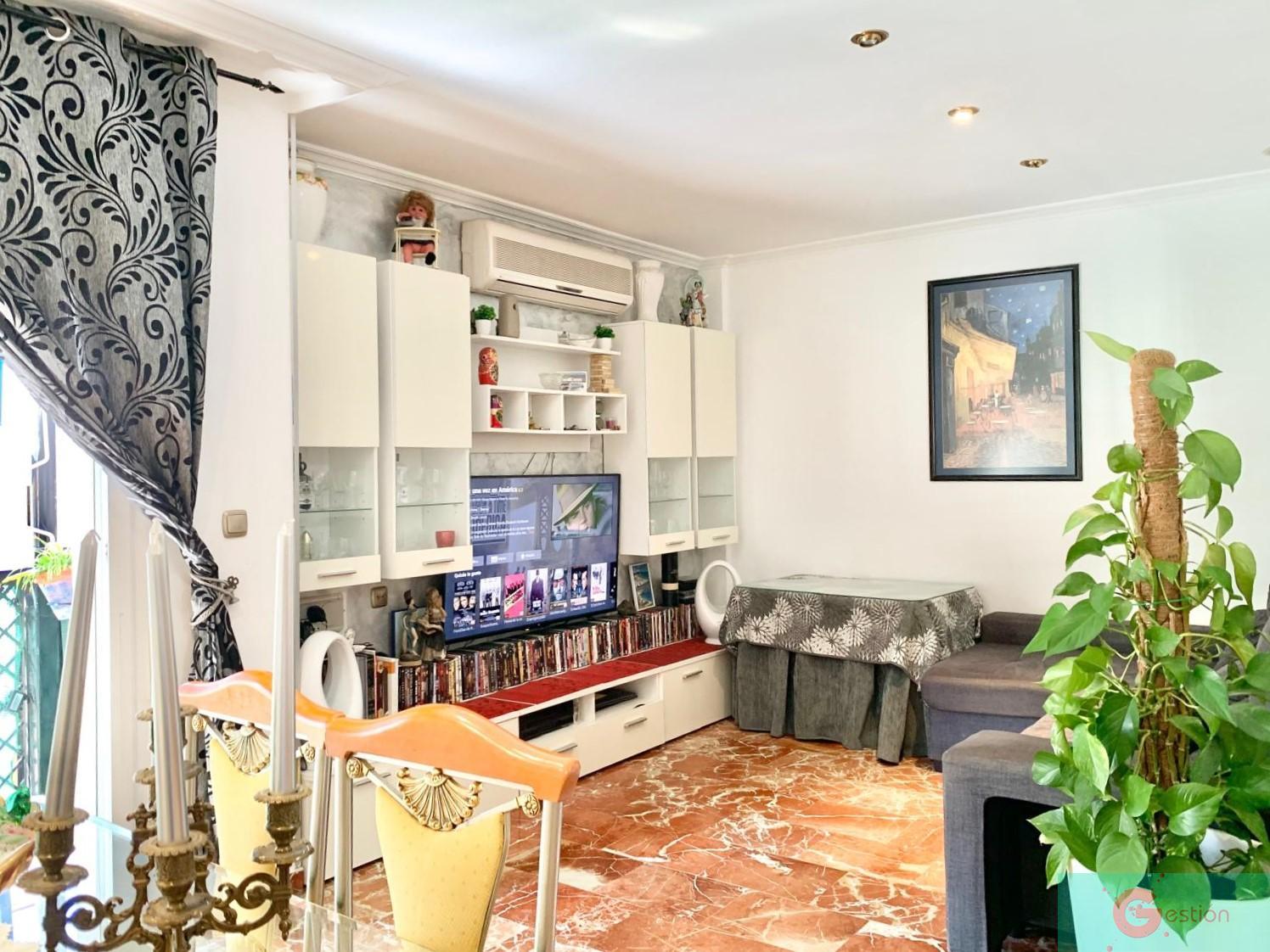 For sale of house in Salobreña