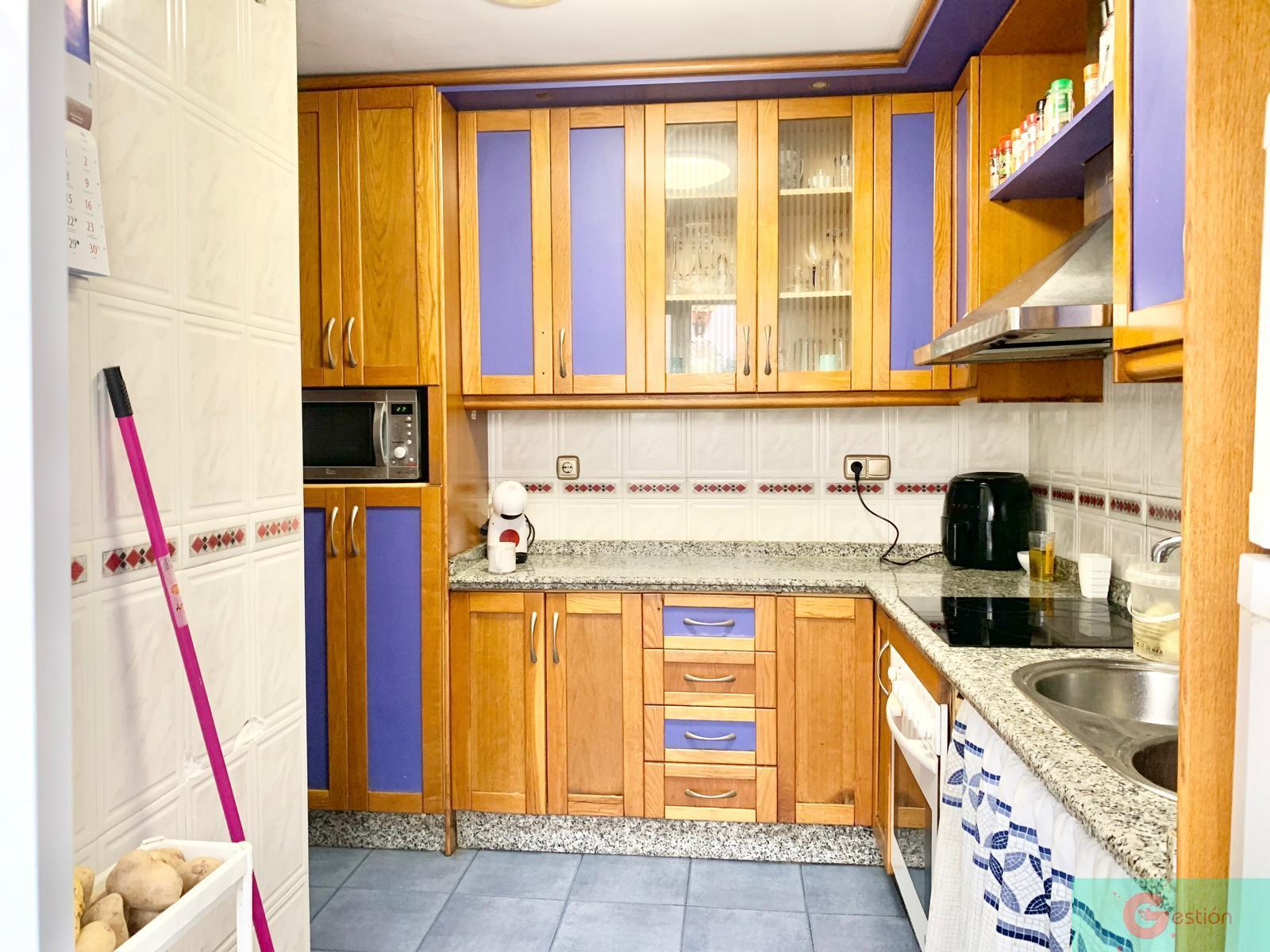 For sale of house in Salobreña
