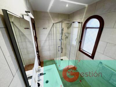 For sale of villa in Salobreña