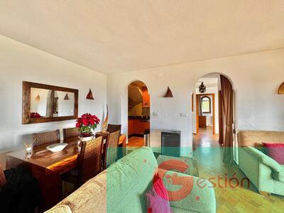 For sale of villa in Salobreña