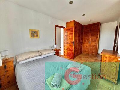 For sale of villa in Salobreña