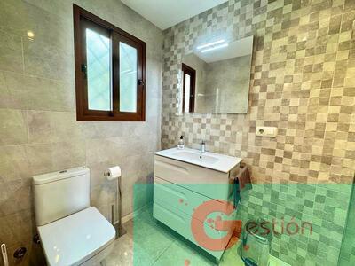 For sale of villa in Salobreña