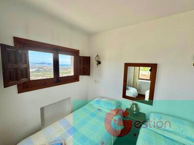 For sale of villa in Salobreña