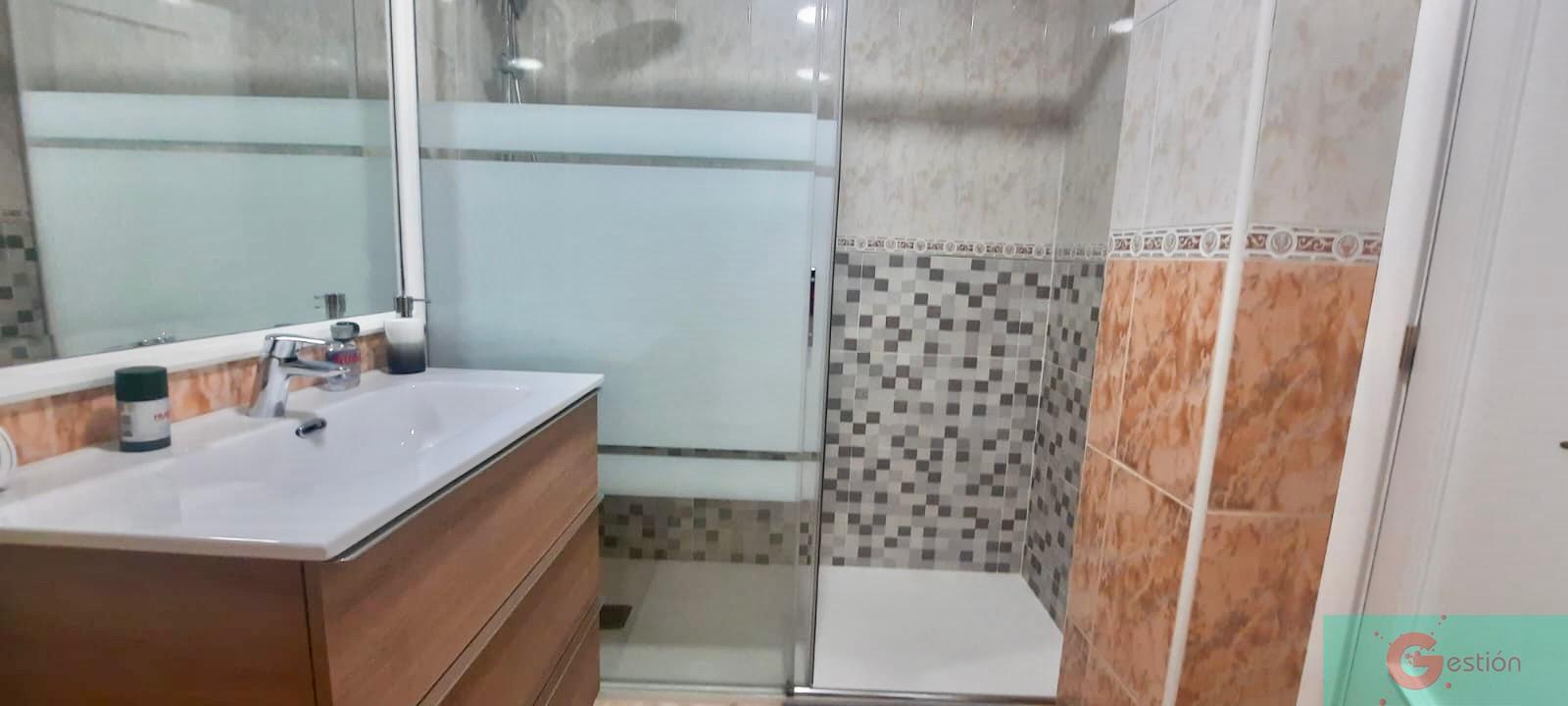 For sale of flat in Salobreña