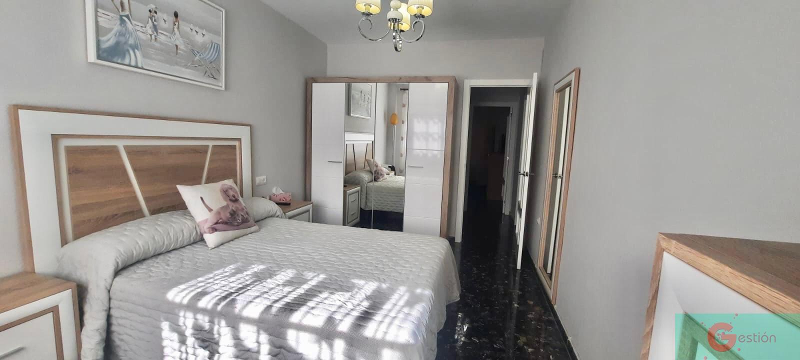 For sale of flat in Salobreña