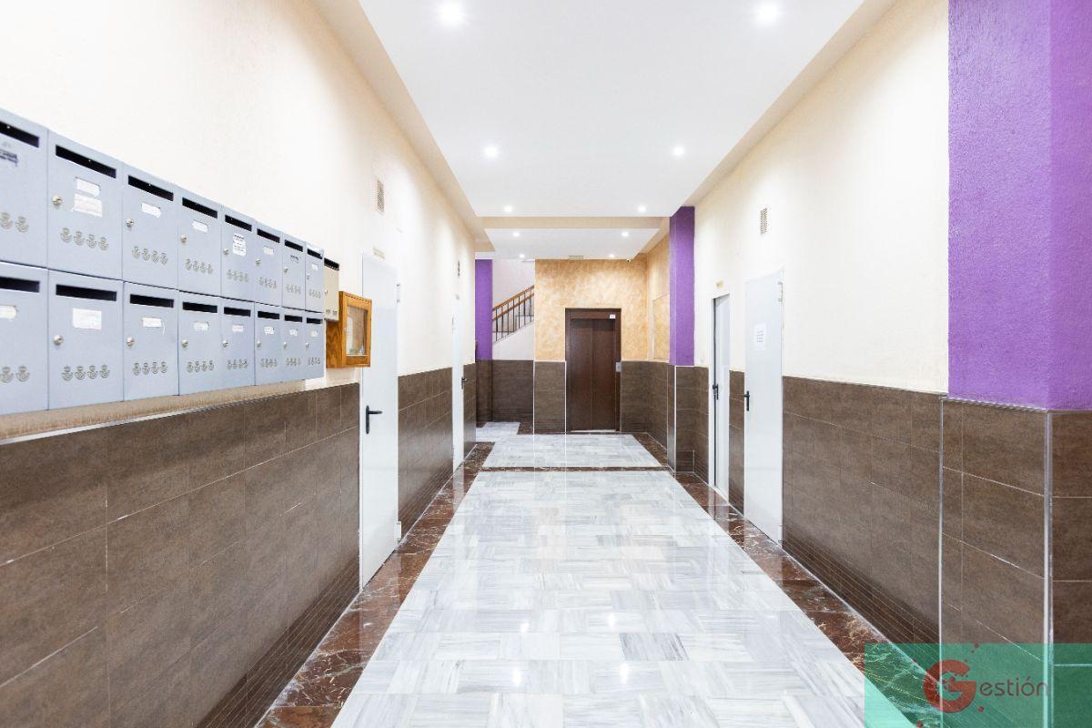 For sale of flat in Salobreña