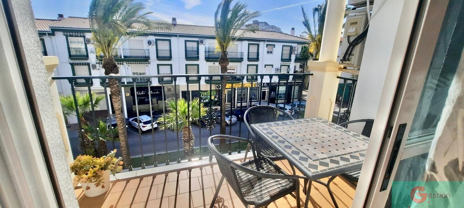 For sale of flat in Salobreña
