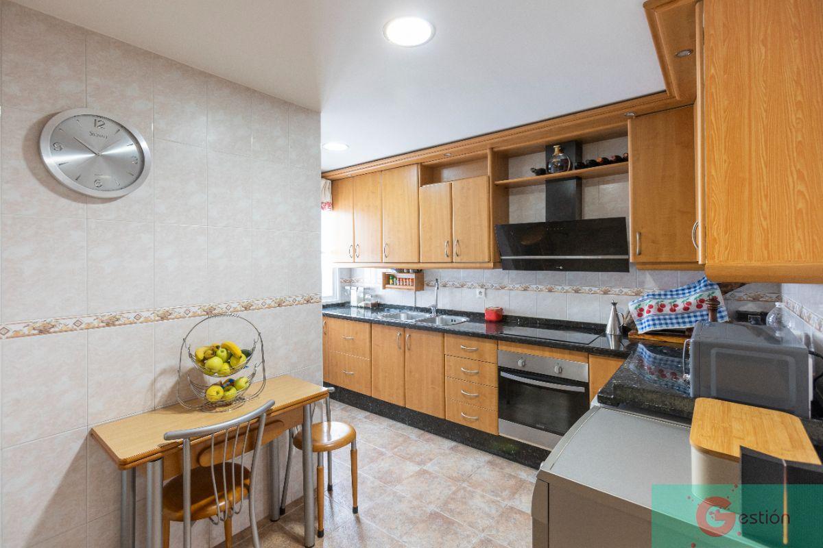 For sale of flat in Salobreña