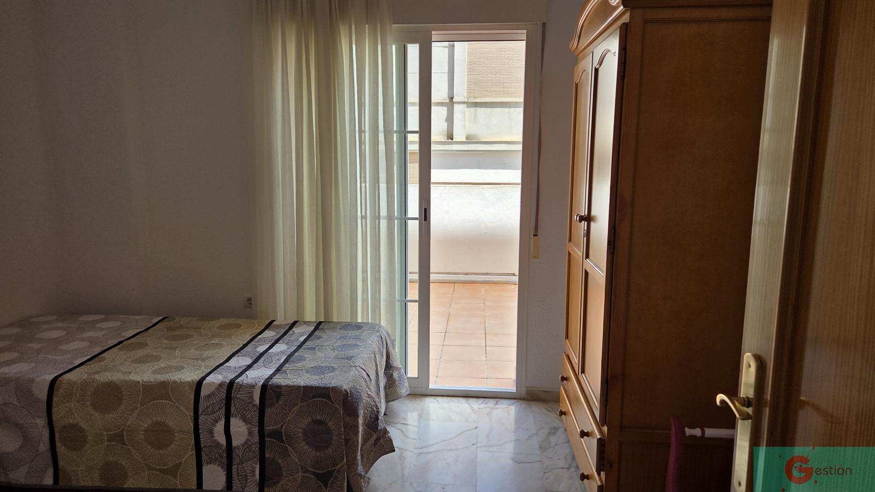 For sale of flat in Salobreña