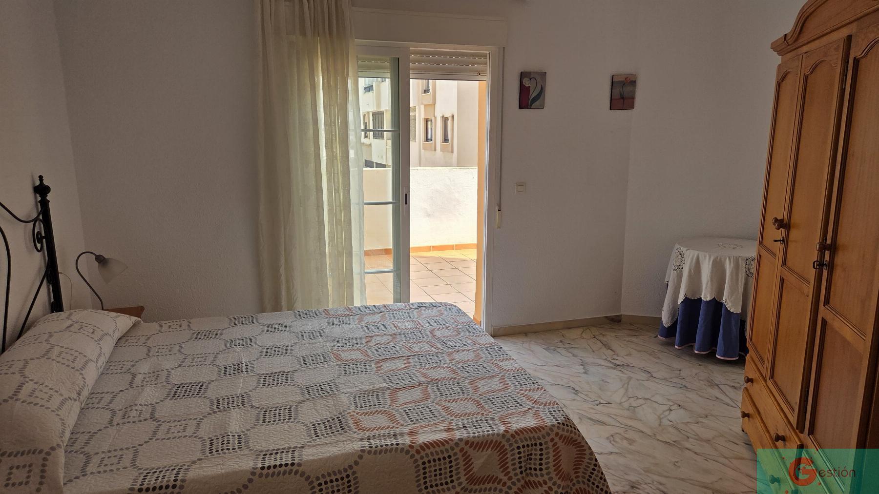 For sale of flat in Salobreña