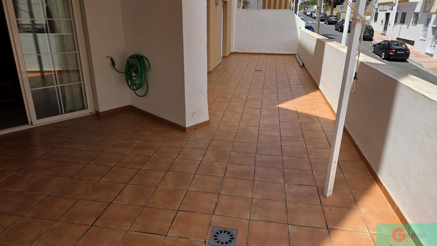 For sale of flat in Salobreña