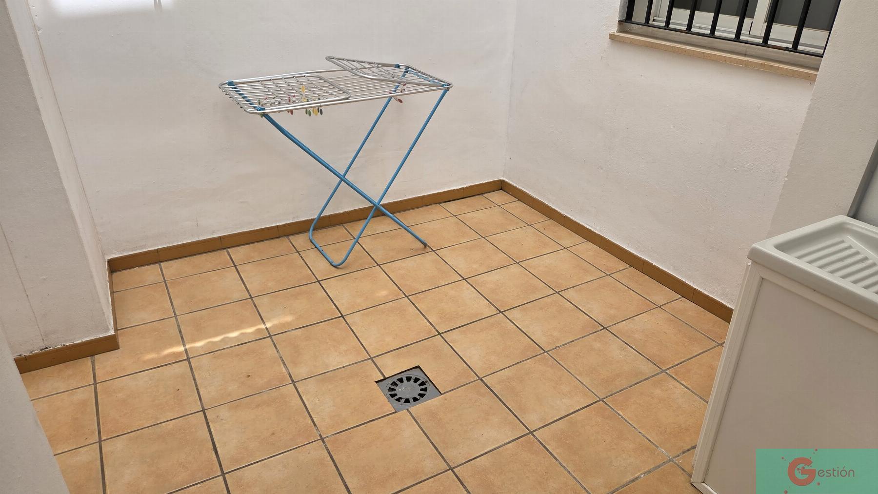 For sale of flat in Salobreña