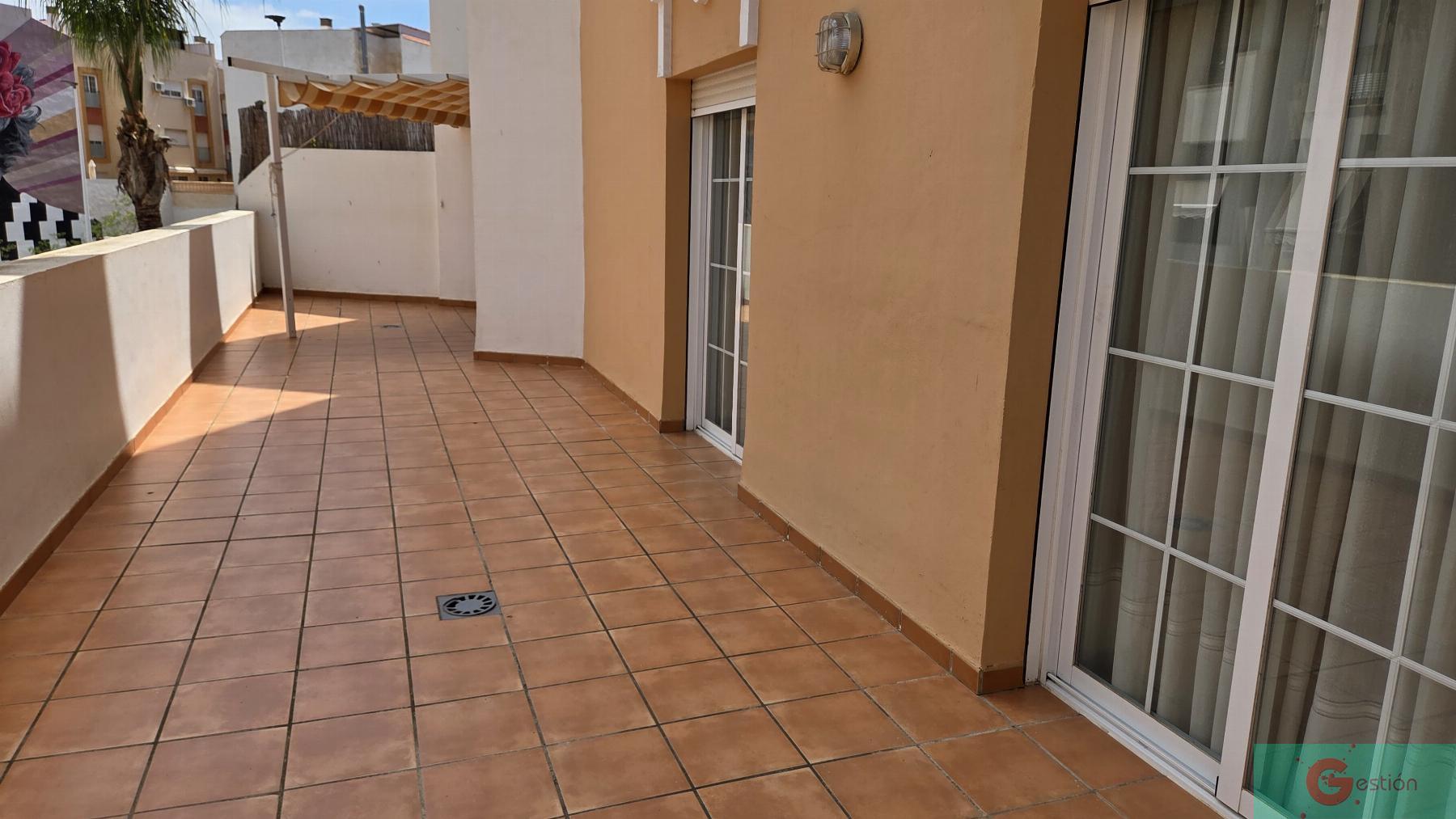 For sale of flat in Salobreña