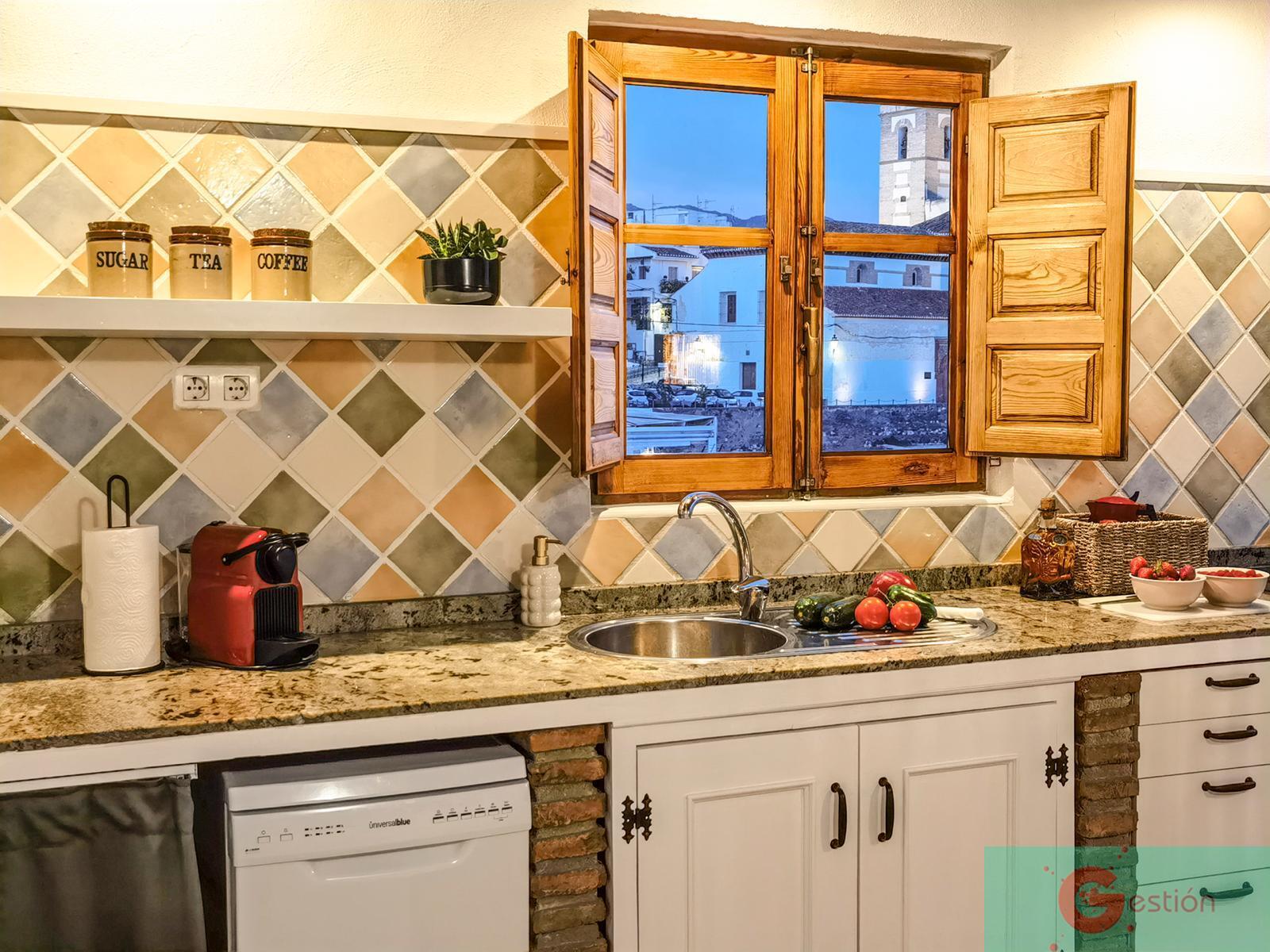 For sale of house in Salobreña