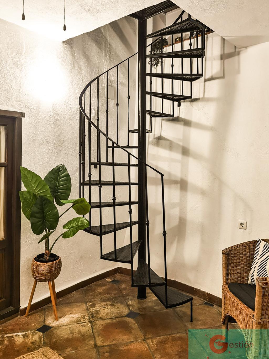 For sale of house in Salobreña